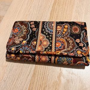 Vera Bradley CD/DVD Case Holder • holds 40